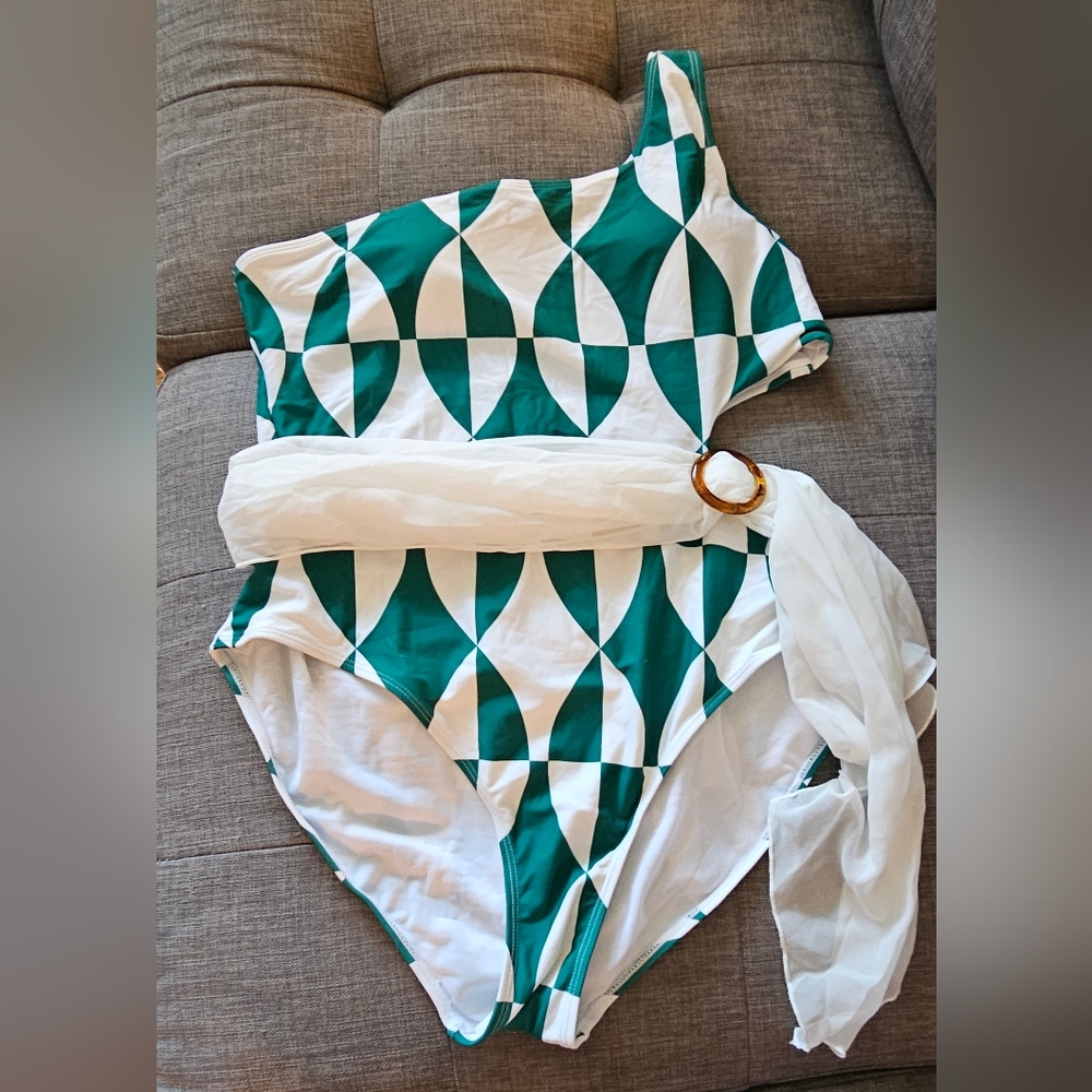 Geometric Green and White One-Shoulder Swimsuit